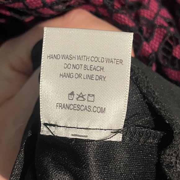 Cute red lace dress! - Picture 3 of 9